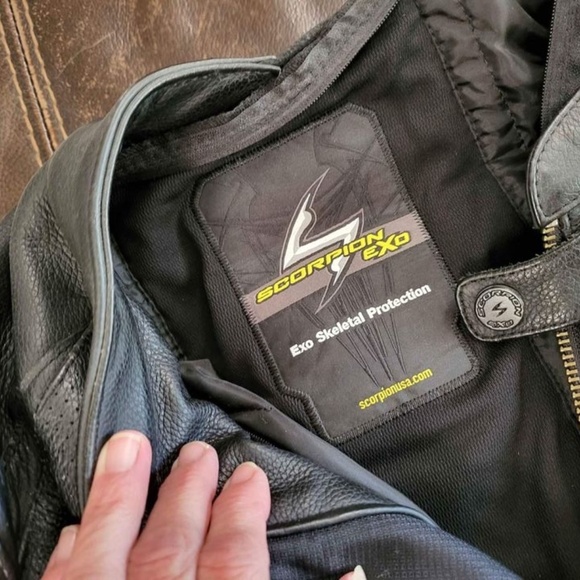 Scorpion Exo Men's Motorcycle Jacket Black Leather 2XL with Armor - Get Stung - Picture 6 of 7